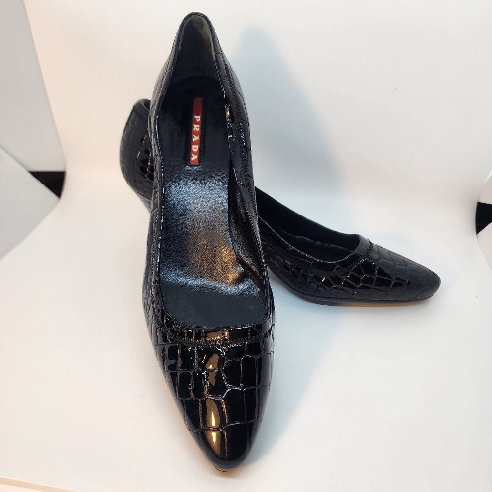 Prada Black Pumps